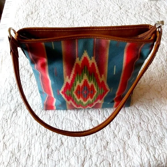 Montana West Navajo Print Shoulder Bag - Picture 1 of 16